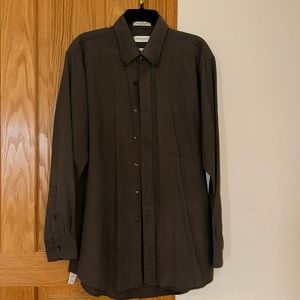 Van Heusen Oxford Shirt 60% cotton 40% polyester wrinkles free 17 34/35 XLarge